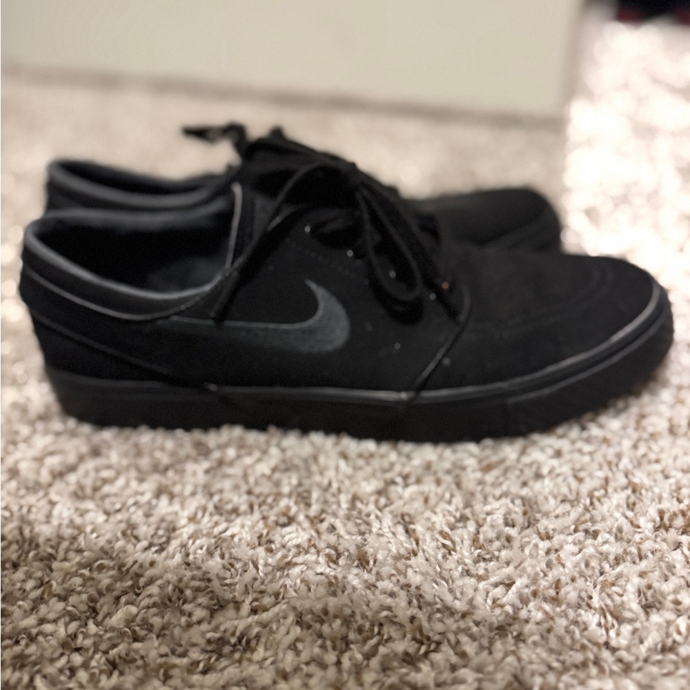 Nike sb skateboarding shoes, size 10
